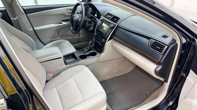 2016 Toyota Camry in Austell, GA 30168 - 18130109 19