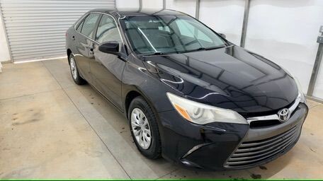 2016 Toyota Camry in Austell, GA 30168 - 18130109 9