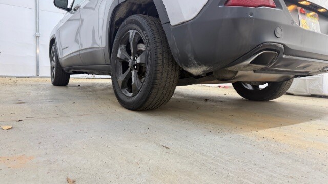 2017 Jeep Cherokee in Austell, GA 30168 - 18130114 20