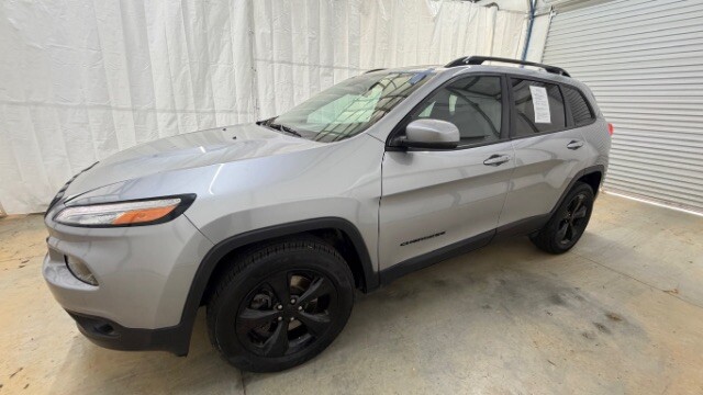 2017 Jeep Cherokee in Austell, GA 30168 - 18130114 2