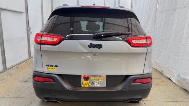 2017 Jeep Cherokee in Austell, GA 30168 - 18130114 11