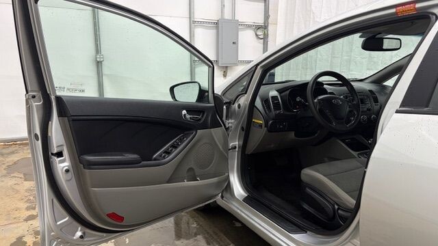 2015 Kia Forte in Austell, GA 30168 - 18130122 11