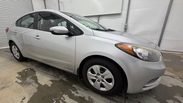 2015 Kia Forte in Austell, GA 30168 - 18130122 8