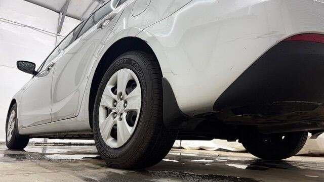 2015 Kia Forte in Austell, GA 30168 - 18130122 21