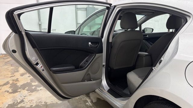 2015 Kia Forte in Austell, GA 30168 - 18130122 14