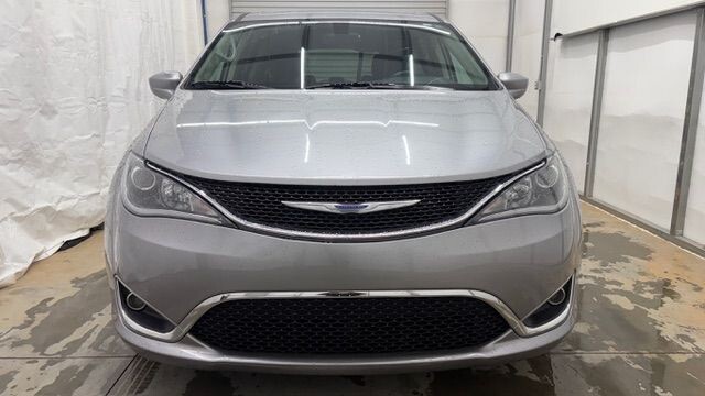 2018 Chrysler Pacifica in Austell, GA 30168 - 18130123 10