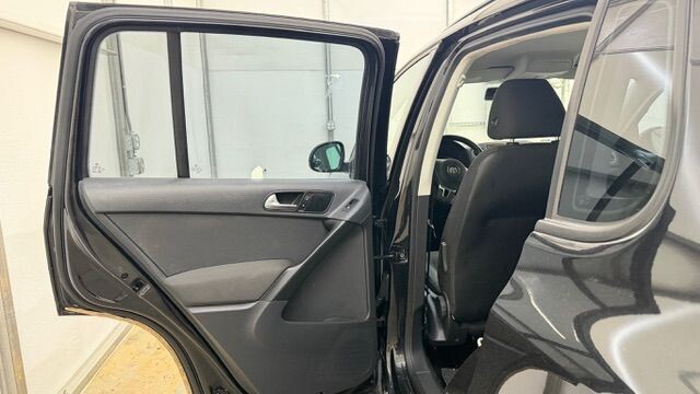 2015 Volkswagen Tiguan in Austell, GA 30168 - 18130127 12