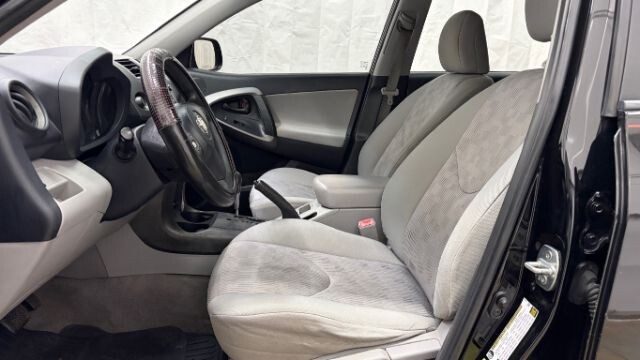 2012 Toyota RAV4 in Austell, GA 30168 - 18130146 12