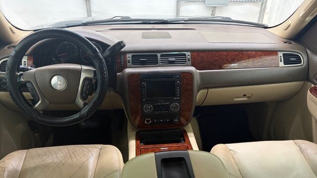2011 Chevrolet Tahoe in Austell, GA 30168 - 18130157 17
