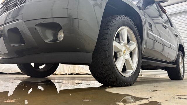 2011 Chevrolet Tahoe in Austell, GA 30168 - 18130157 22