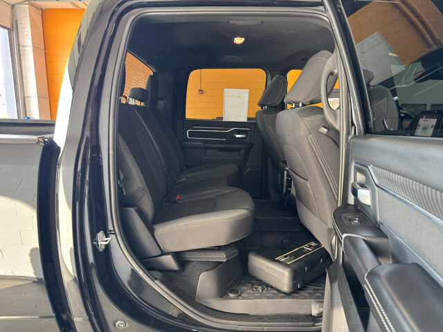 2025 RAM 2500 in Burlington, WI 53105 - 18130171 20