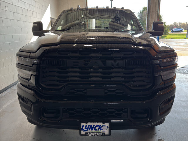 2025 RAM 2500 in Burlington, WI 53105 - 18130171 8