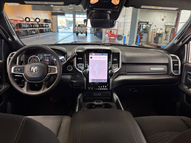 2025 RAM 2500 in Burlington, WI 53105 - 18130171 14