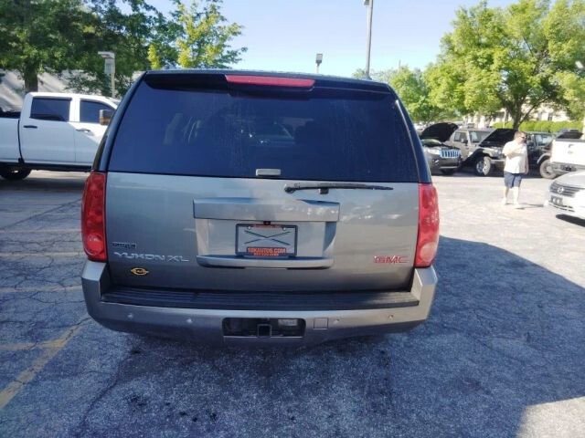 2012 GMC Yukon XL in Greenville, SC 29607 - 18130180 4