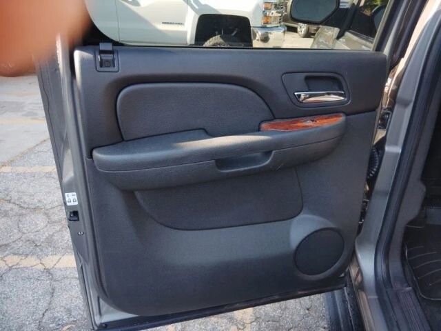 2012 GMC Yukon XL in Greenville, SC 29607 - 18130180 23