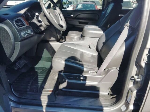 2012 GMC Yukon XL in Greenville, SC 29607 - 18130180 26