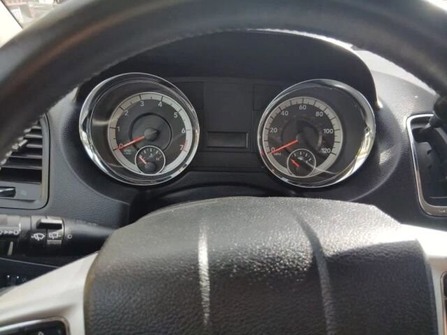 2017 Dodge Grand Caravan in Greenville, SC 29607 - 18130184 26