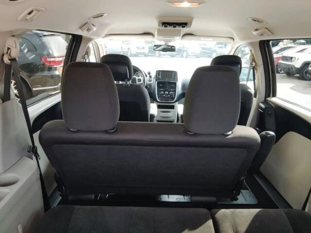 2017 Dodge Grand Caravan in Greenville, SC 29607 - 18130184 20