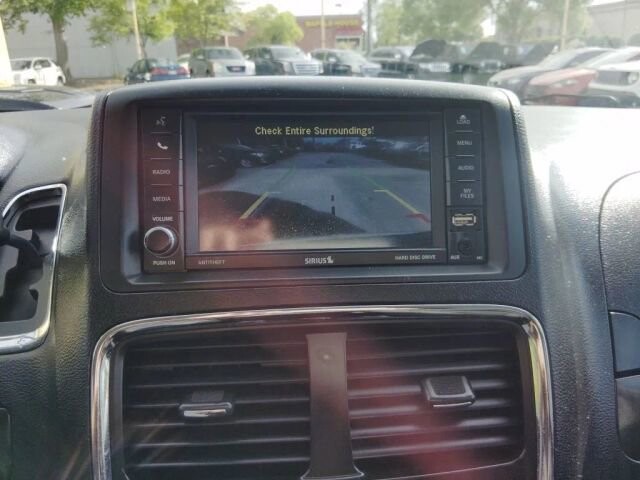 2017 Dodge Grand Caravan in Greenville, SC 29607 - 18130184 31