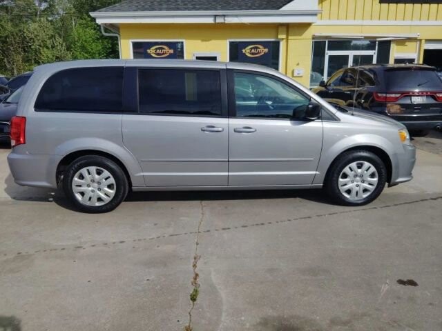 2017 Dodge Grand Caravan in Greenville, SC 29607 - 18130184 2