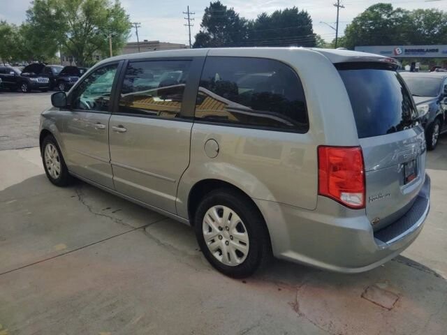 2017 Dodge Grand Caravan in Greenville, SC 29607 - 18130184 5