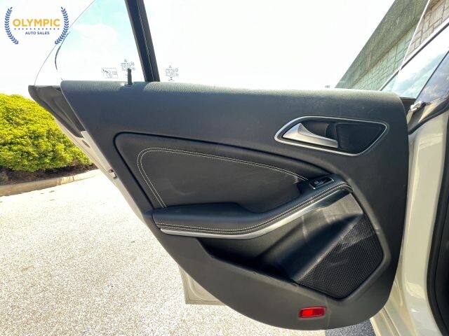 2015 Mercedes-Benz CLA 250 in Decatur, GA 30032 - 18130188 43