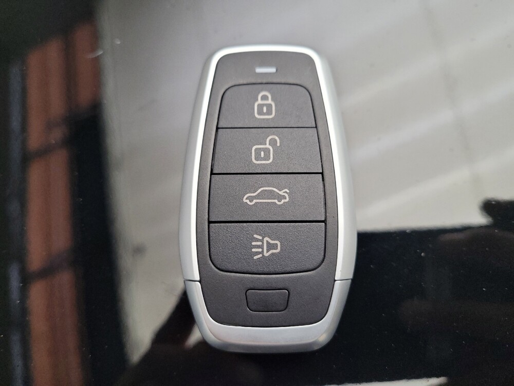 2017 Honda Civic in Downey, CA 90241 - 18130195 32