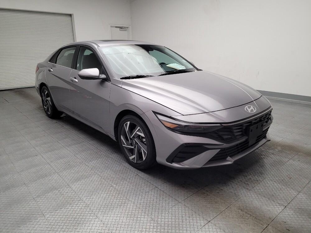 2025 Hyundai Elantra in Montclair, CA 91763 - 18130197 13