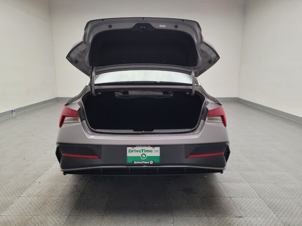 2025 Hyundai Elantra in Montclair, CA 91763 - 18130197 29