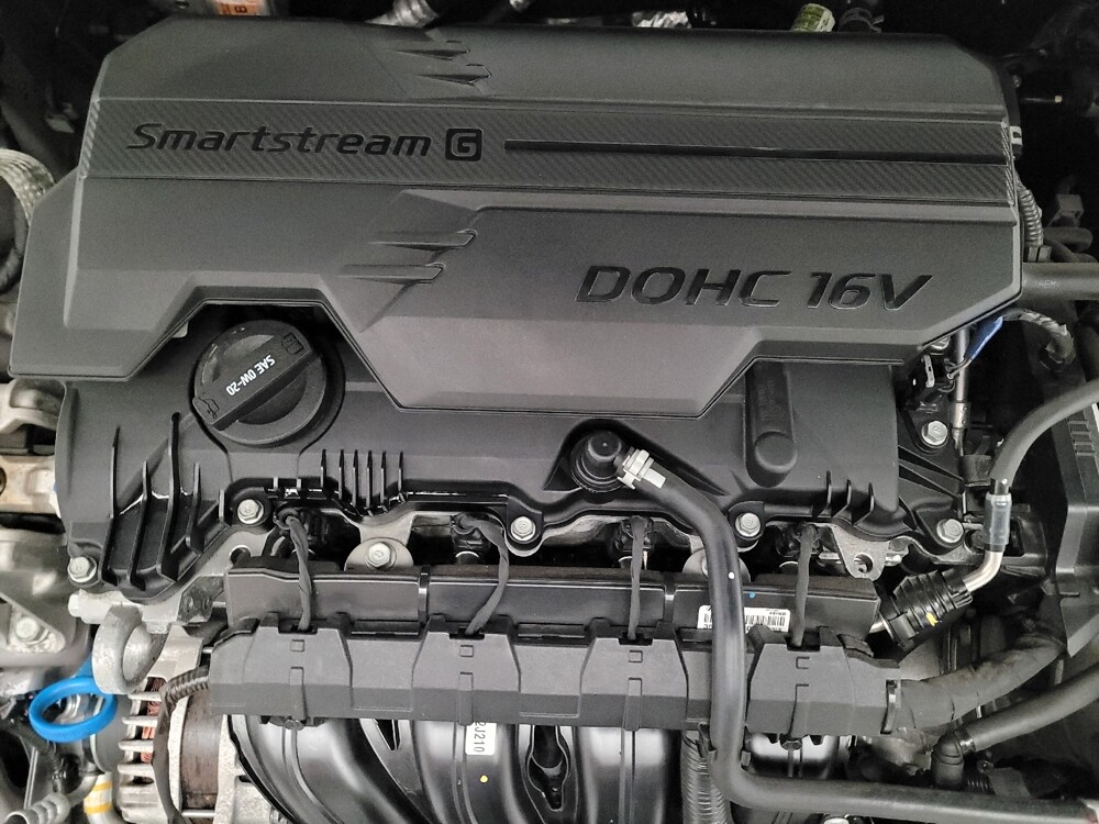 2025 Hyundai Elantra in Montclair, CA 91763 - 18130197 30