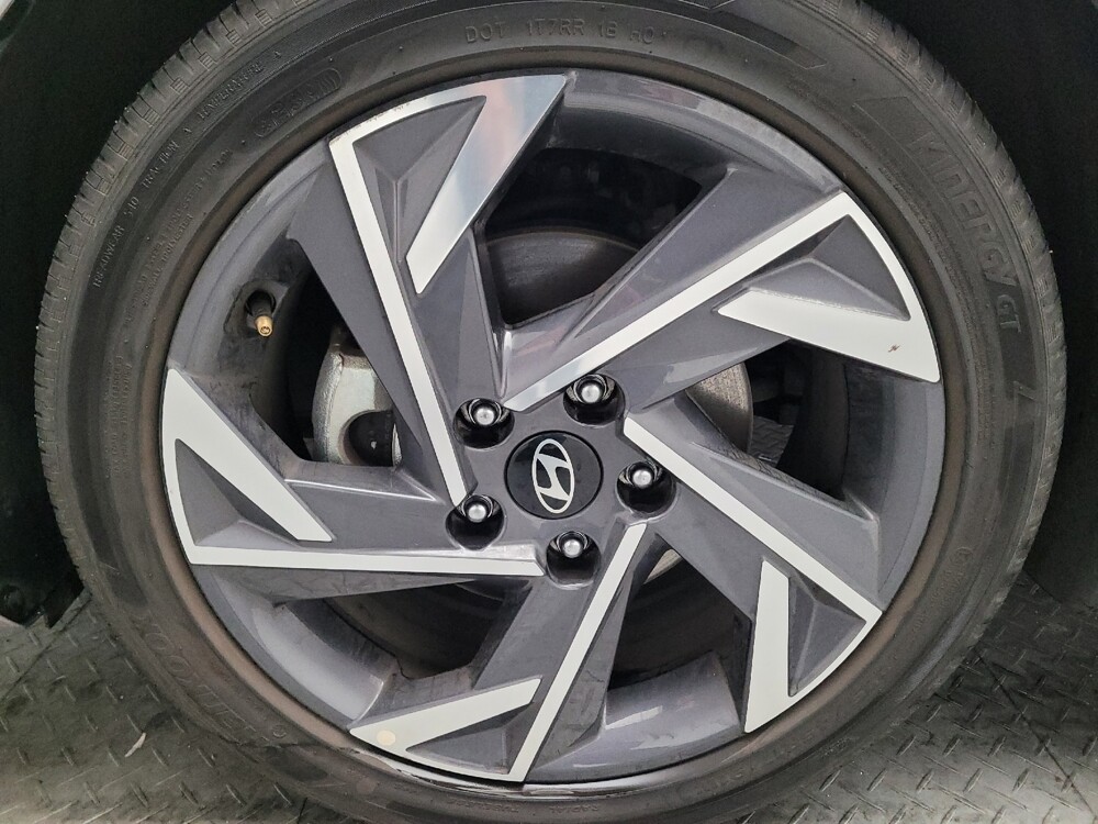 2025 Hyundai Elantra in Montclair, CA 91763 - 18130197 31