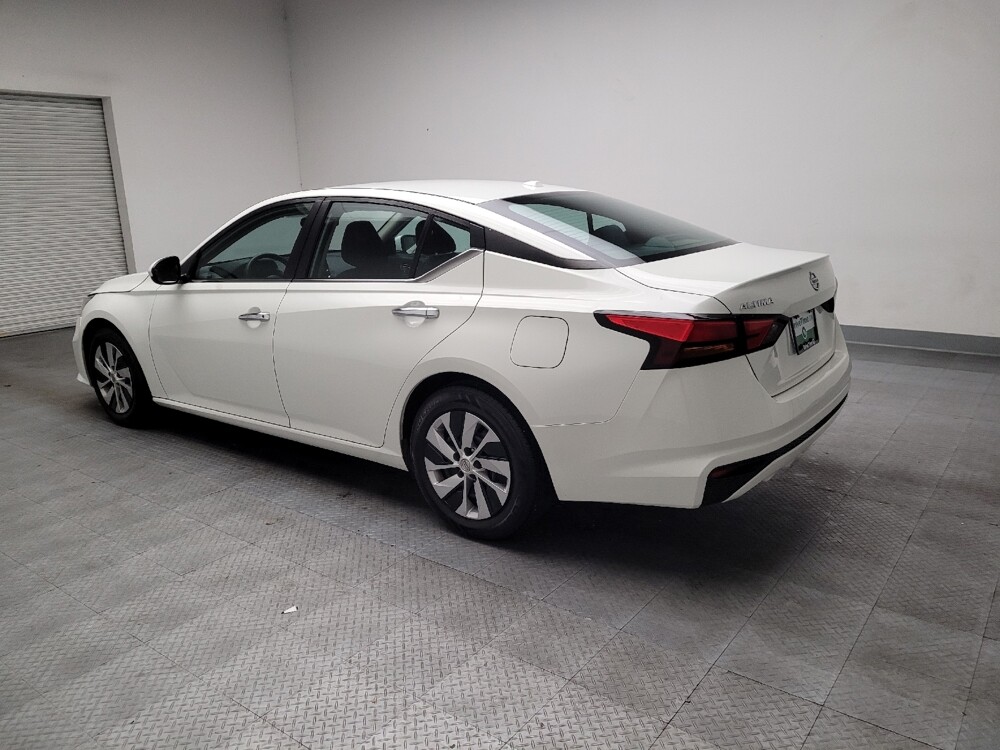 2019 Nissan Altima in Montclair, CA 91763 - 18130200 3