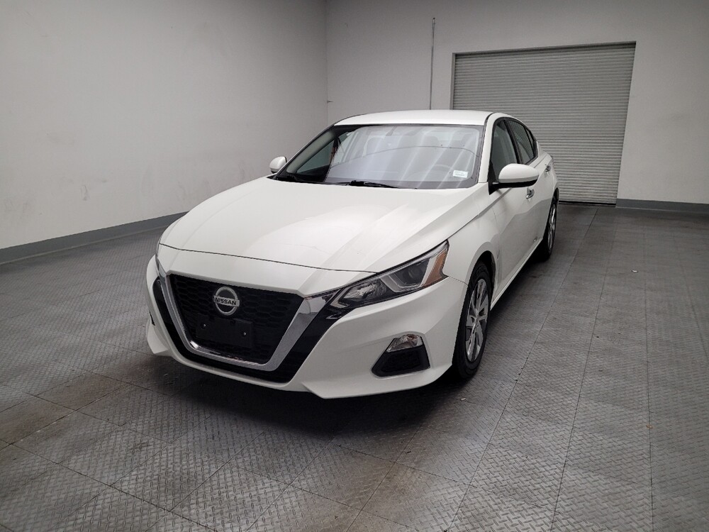 2019 Nissan Altima in Montclair, CA 91763 - 18130200 15