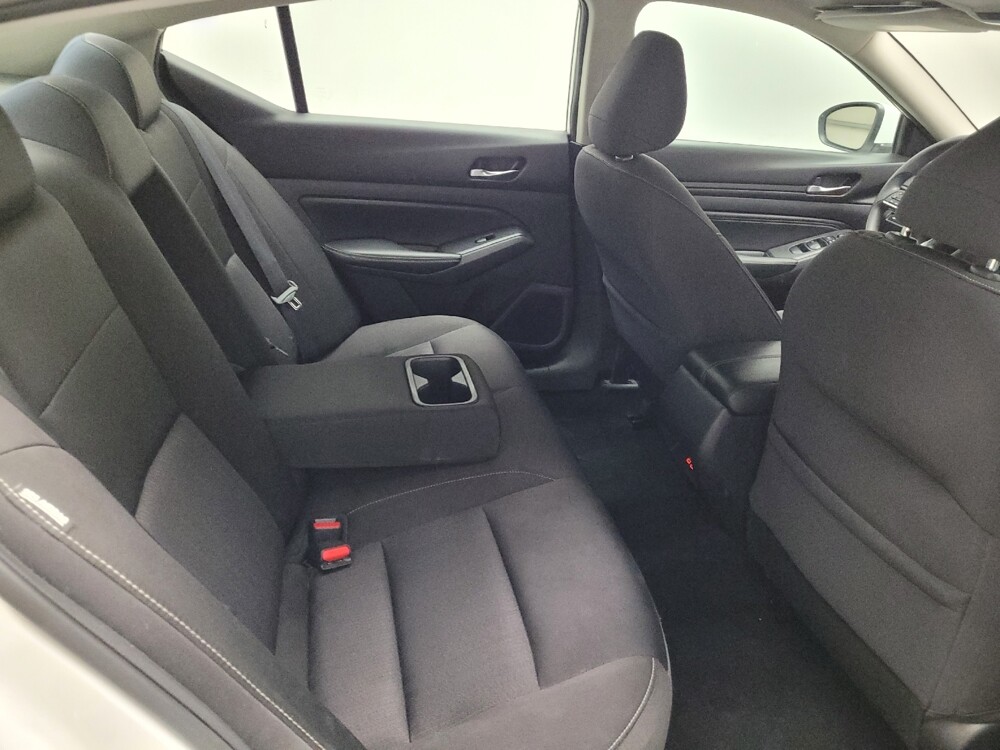 2019 Nissan Altima in Montclair, CA 91763 - 18130200 19