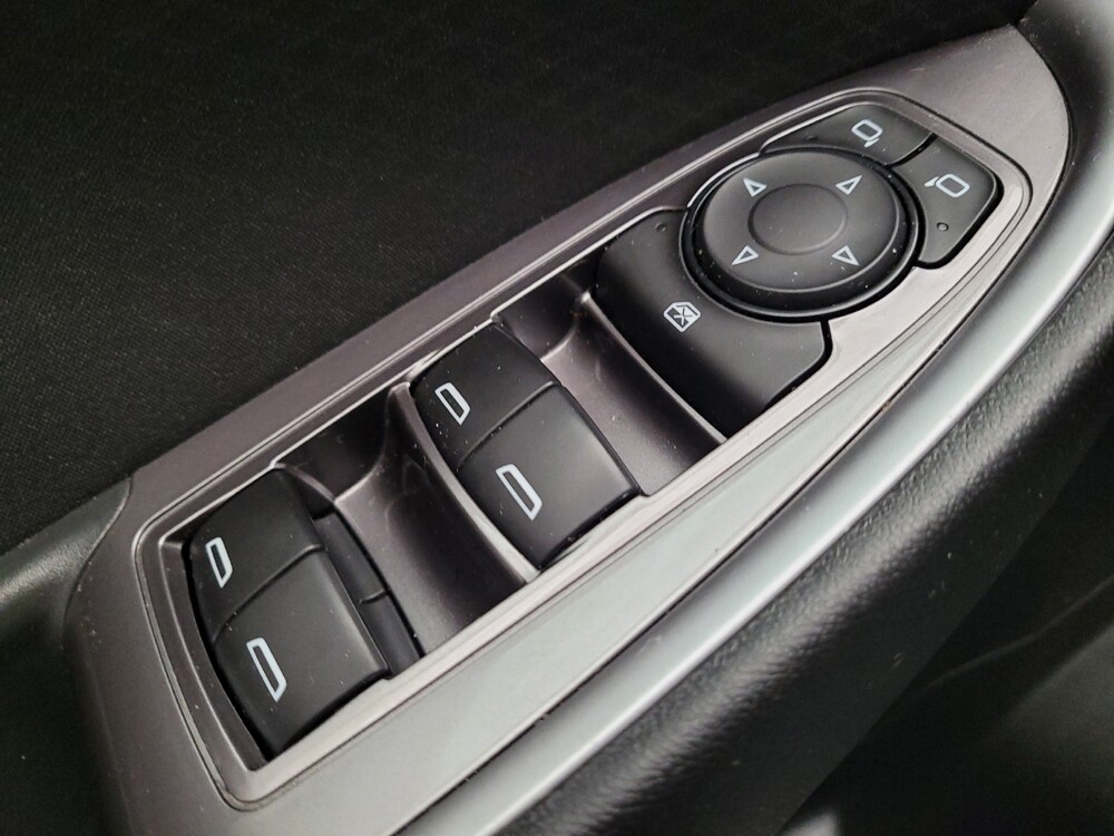 2022 Chevrolet Malibu in Montclair, CA 91763 - 18130201 27