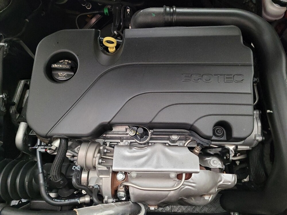 2022 Chevrolet Malibu in Montclair, CA 91763 - 18130201 30