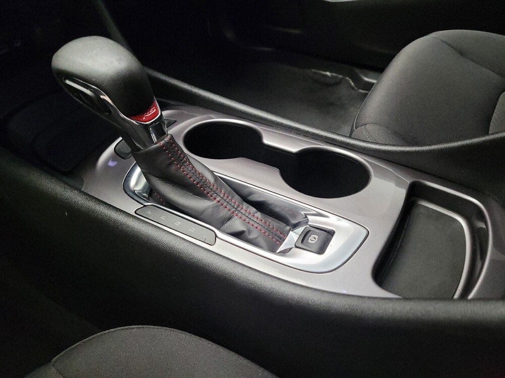 2022 Chevrolet Malibu in Montclair, CA 91763 - 18130201 26