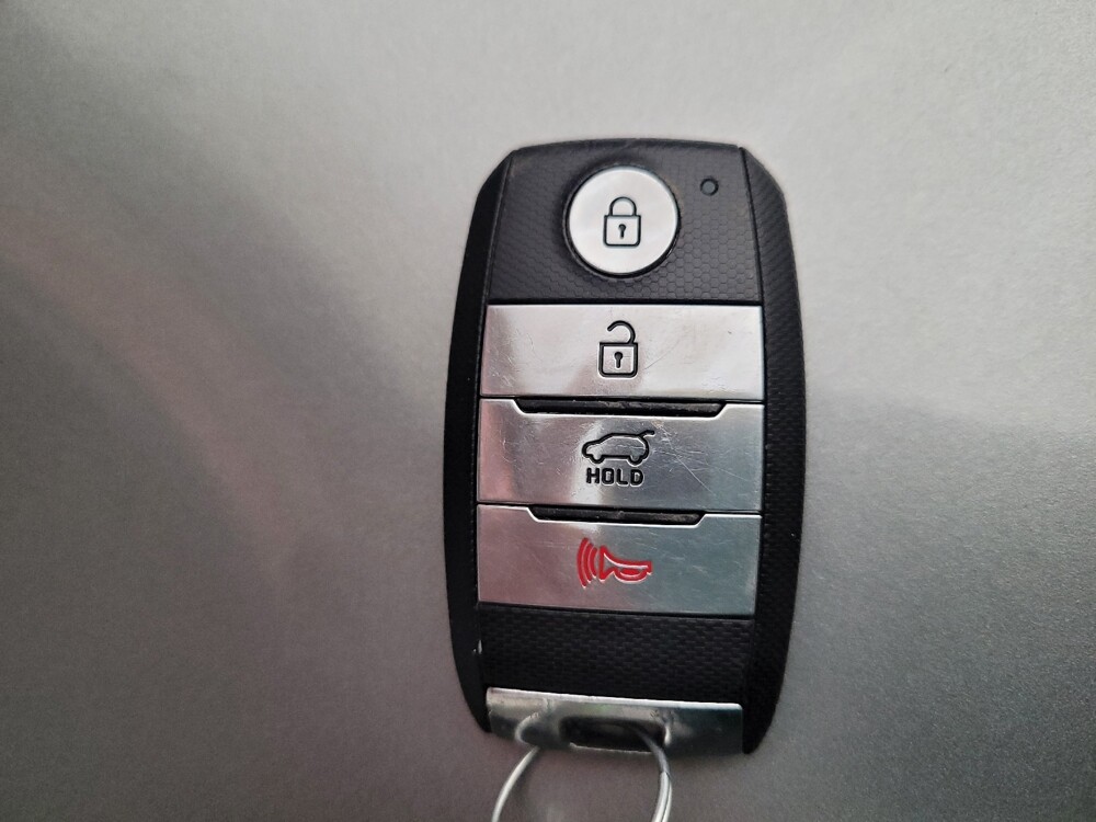 2020 Kia Sportage in Downey, CA 90241 - 18130203 32