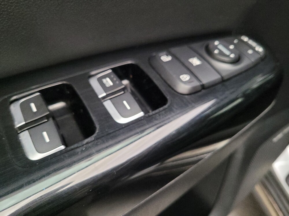 2020 Kia Sportage in Downey, CA 90241 - 18130203 27