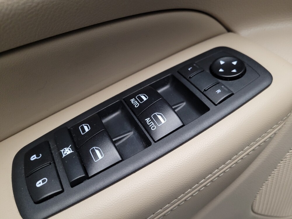 2018 Jeep Grand Cherokee in Downey, CA 90241 - 18130205 27