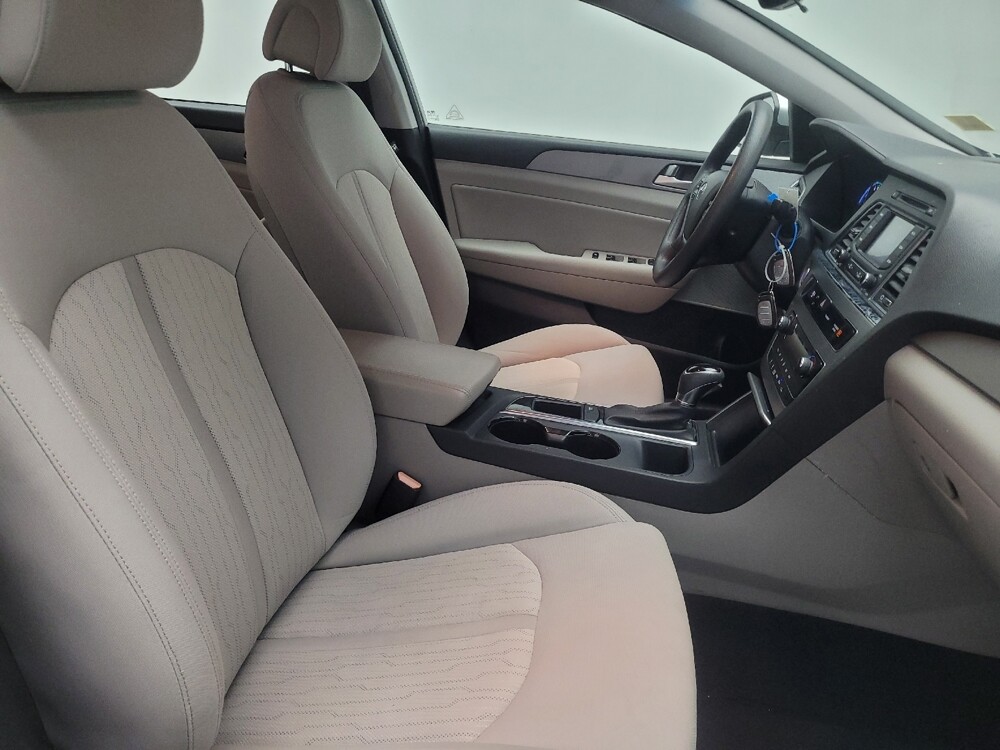 2016 Hyundai Sonata in Marietta, GA 30062 - 18130206 21