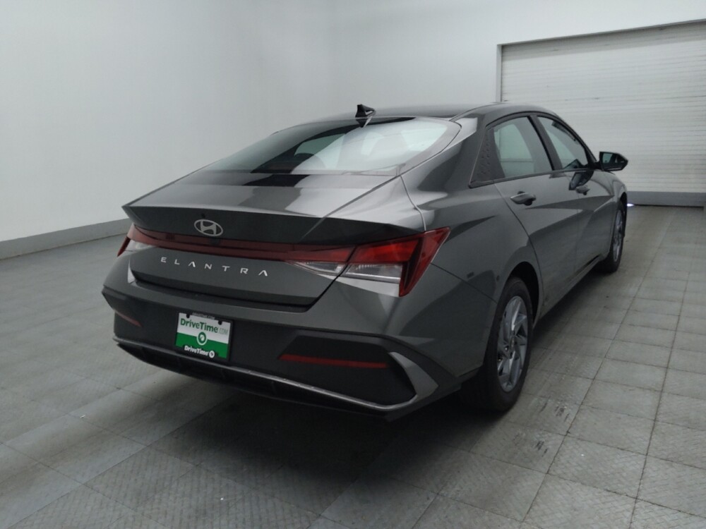 2024 Hyundai Elantra in Stone Mountain, GA 30083 - 18130208 9