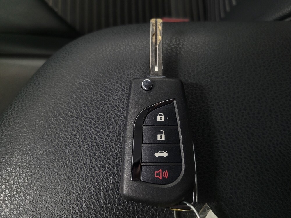 2021 Toyota Camry in Macon, GA 31210 - 18130213 32