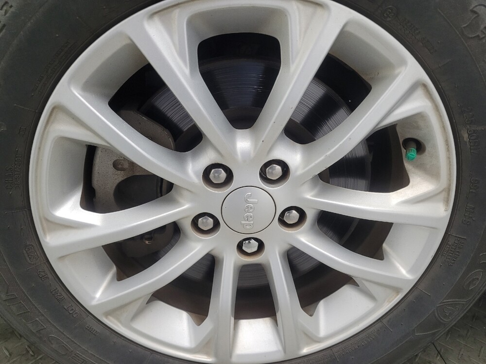 2020 Jeep Cherokee in Morrow, GA 30260 - 18130215 31