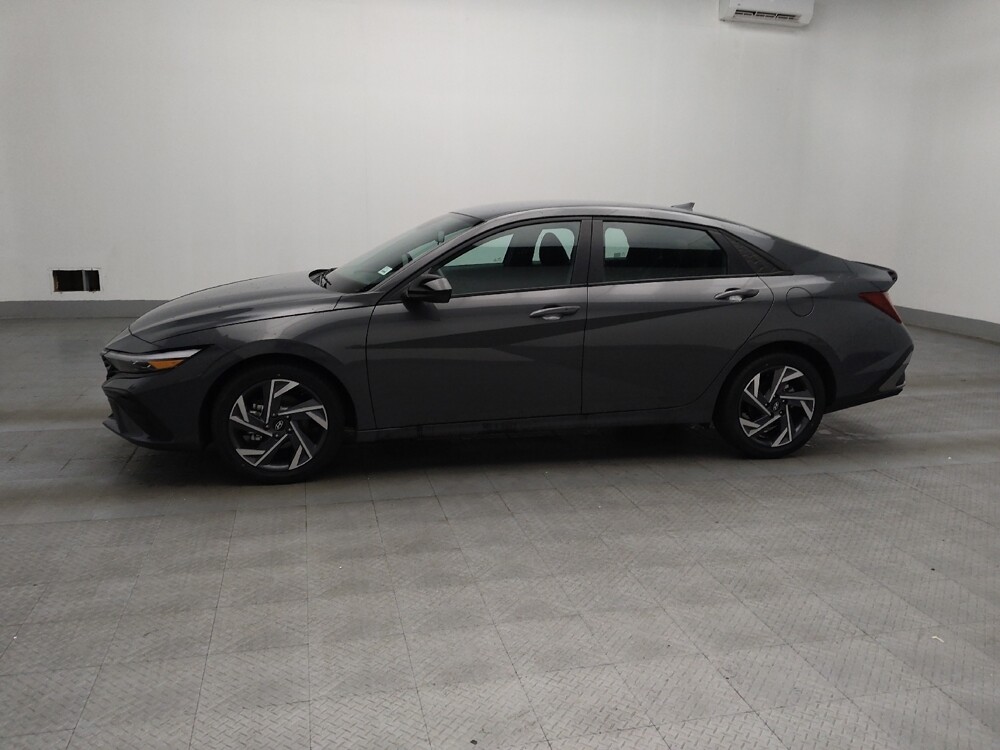 2025 Hyundai Elantra in Columbus, GA 31909 - 18130216 2