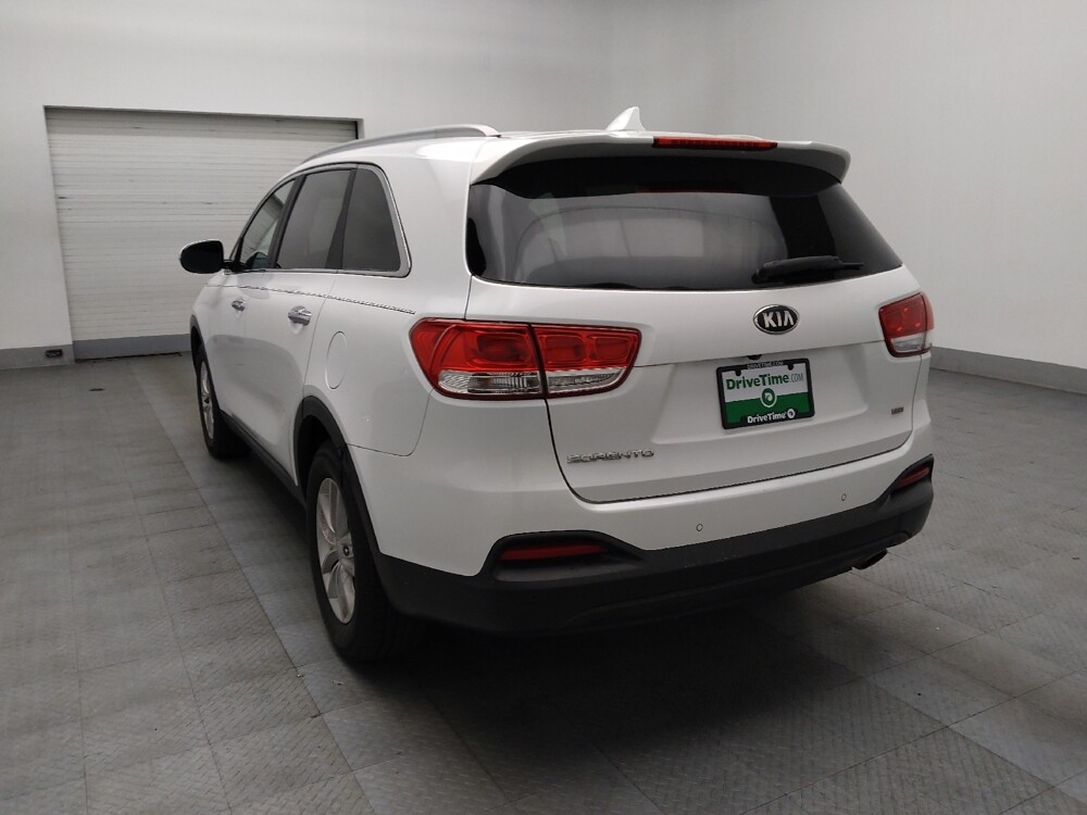 2018 Kia Sorento in Marietta, GA 30062 - 18130220 5