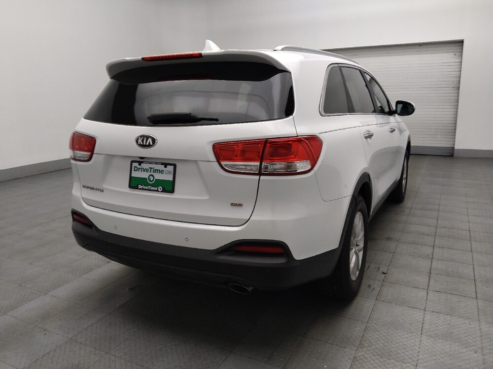 2018 Kia Sorento in Marietta, GA 30062 - 18130220 9