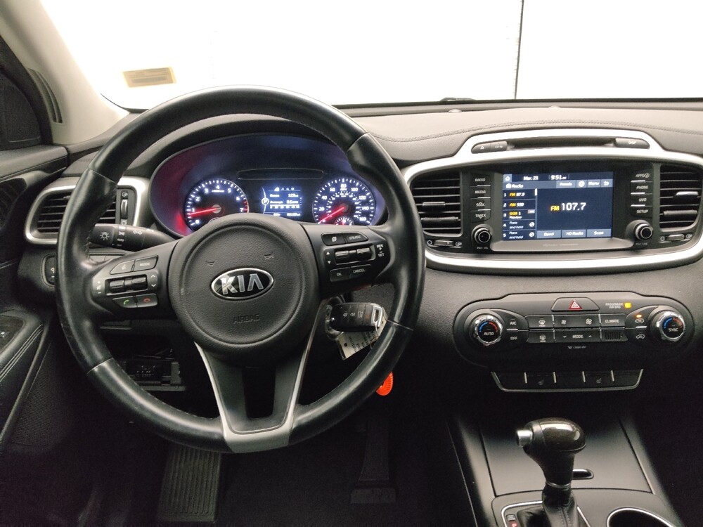 2018 Kia Sorento in Marietta, GA 30062 - 18130220 22