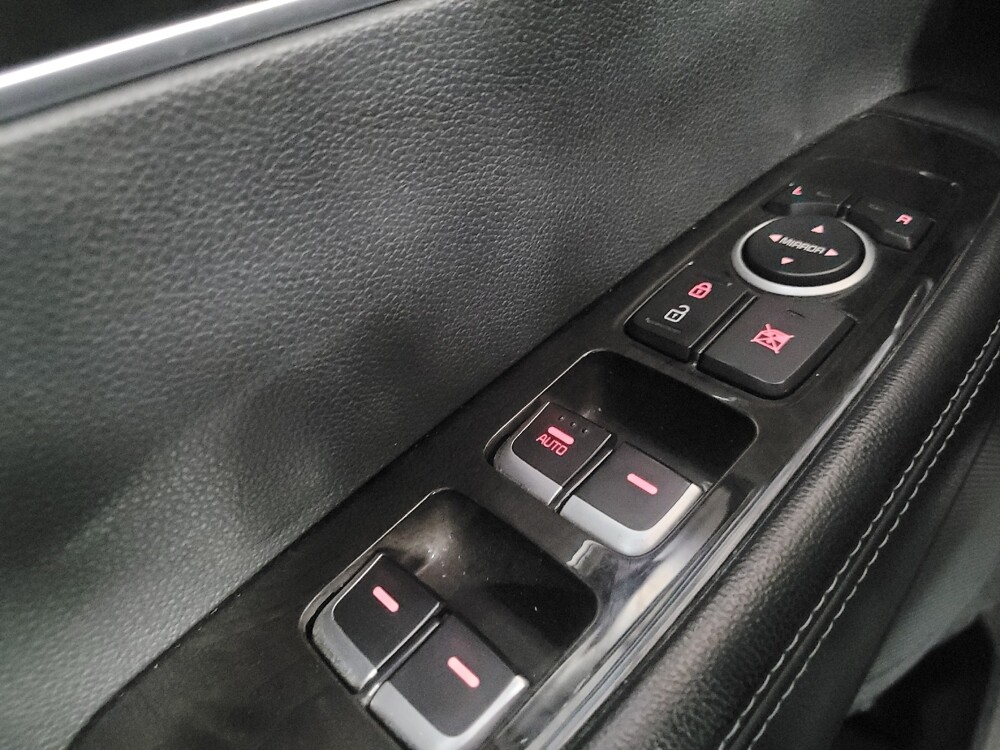 2018 Kia Sorento in Marietta, GA 30062 - 18130220 27