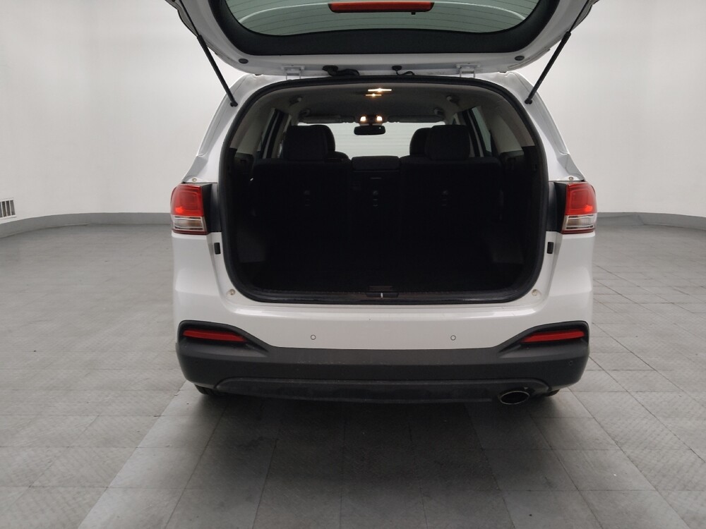 2018 Kia Sorento in Marietta, GA 30062 - 18130220 29